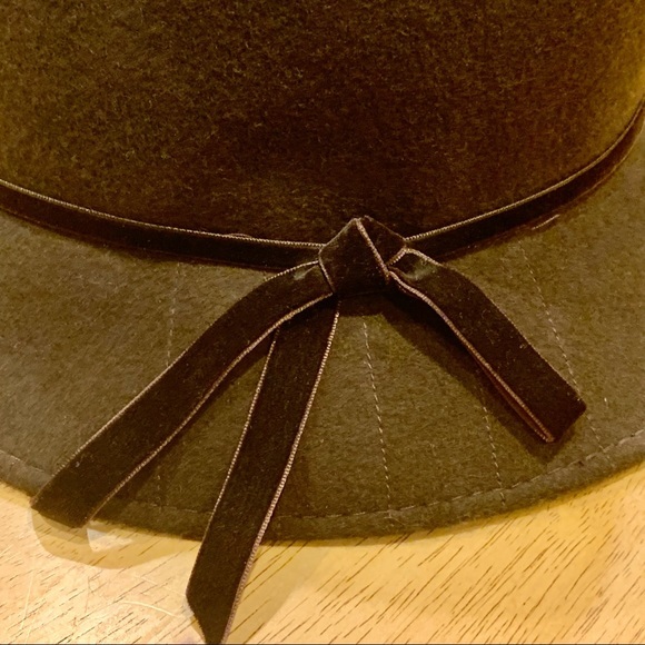 Beautiful Dark Brown 100% Wool Cloche Hat‎ - Picture 4 of 9